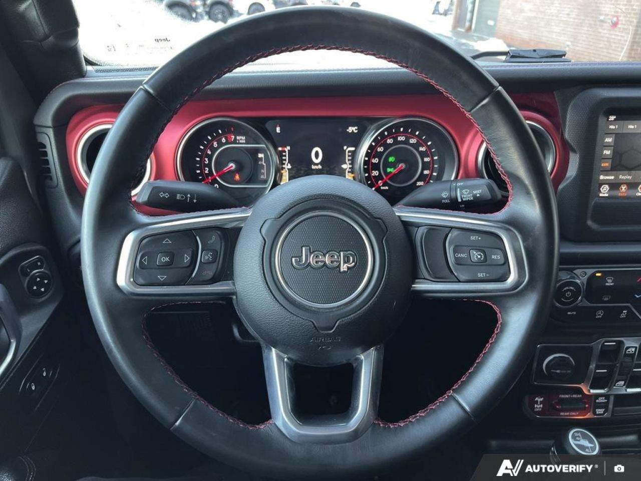 2021 Jeep Gladiator Rubicon   LOW KMS   LEATHER   3.6L PENTASTAR LOW K Photo