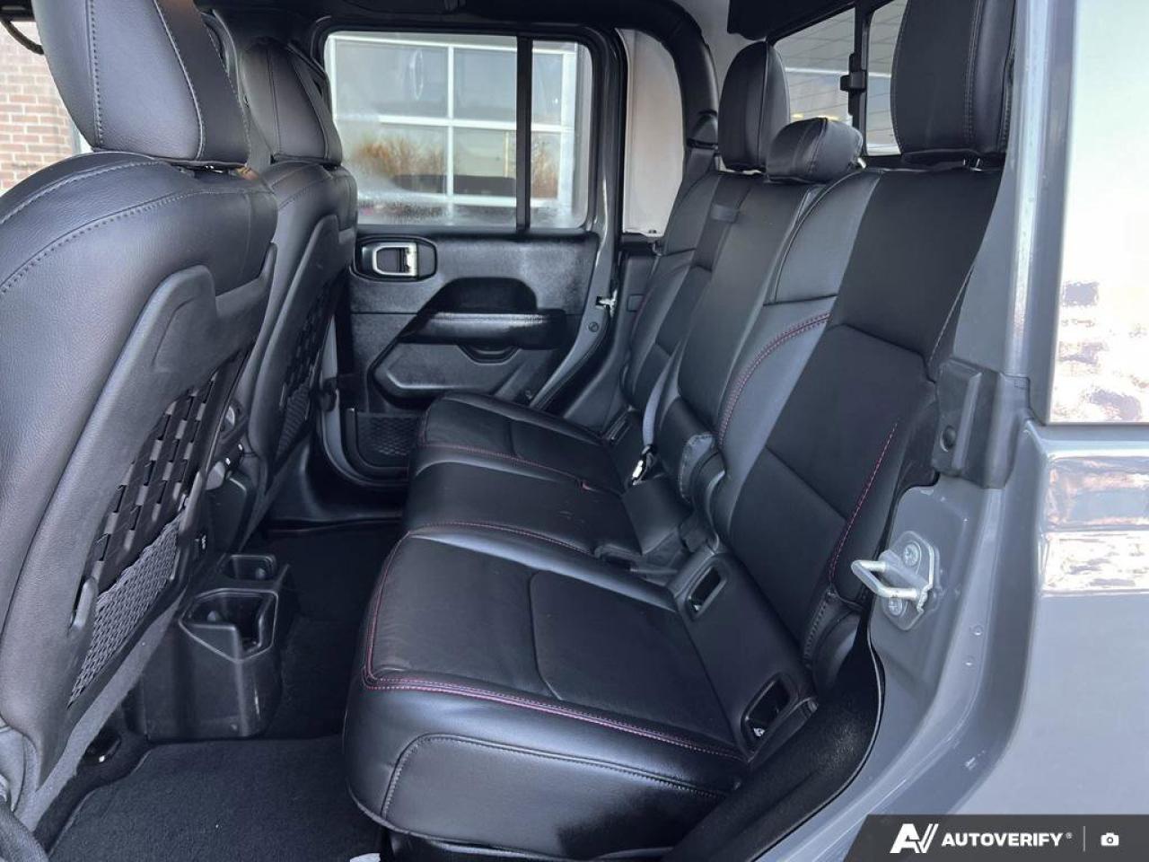 2021 Jeep Gladiator Rubicon   LOW KMS   LEATHER   3.6L PENTASTAR LOW K Photo