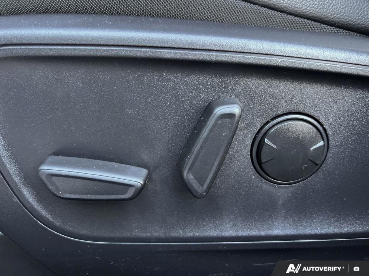 2025 Ford Escape PHEV   DEMO   MOONROOF   TRAILER TOW PKG DEMO   MO Photo