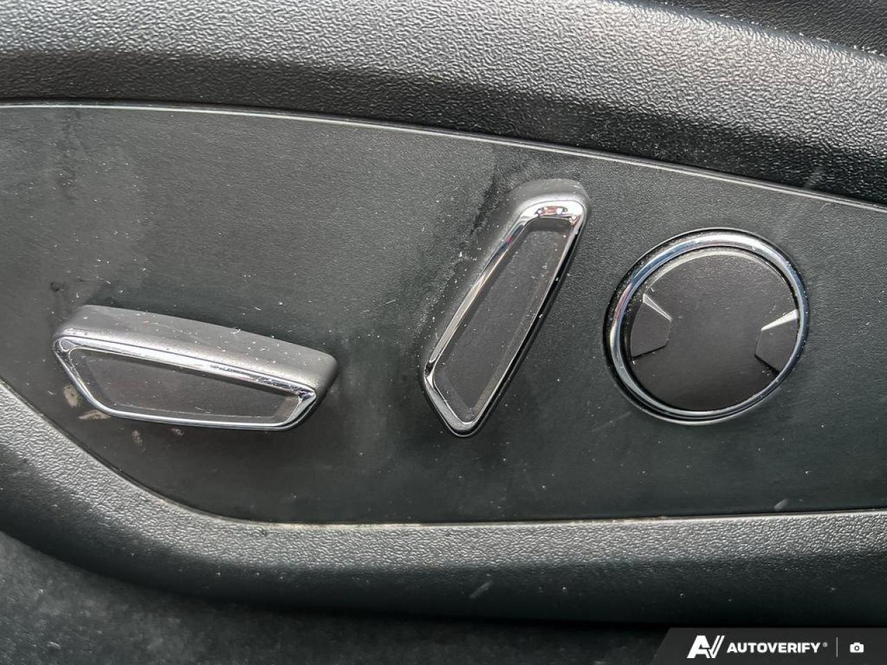 2022 Lincoln Nautilus Reserve   LEATHER   MOONROOF   TRAILER TOW PKG LEA Photo