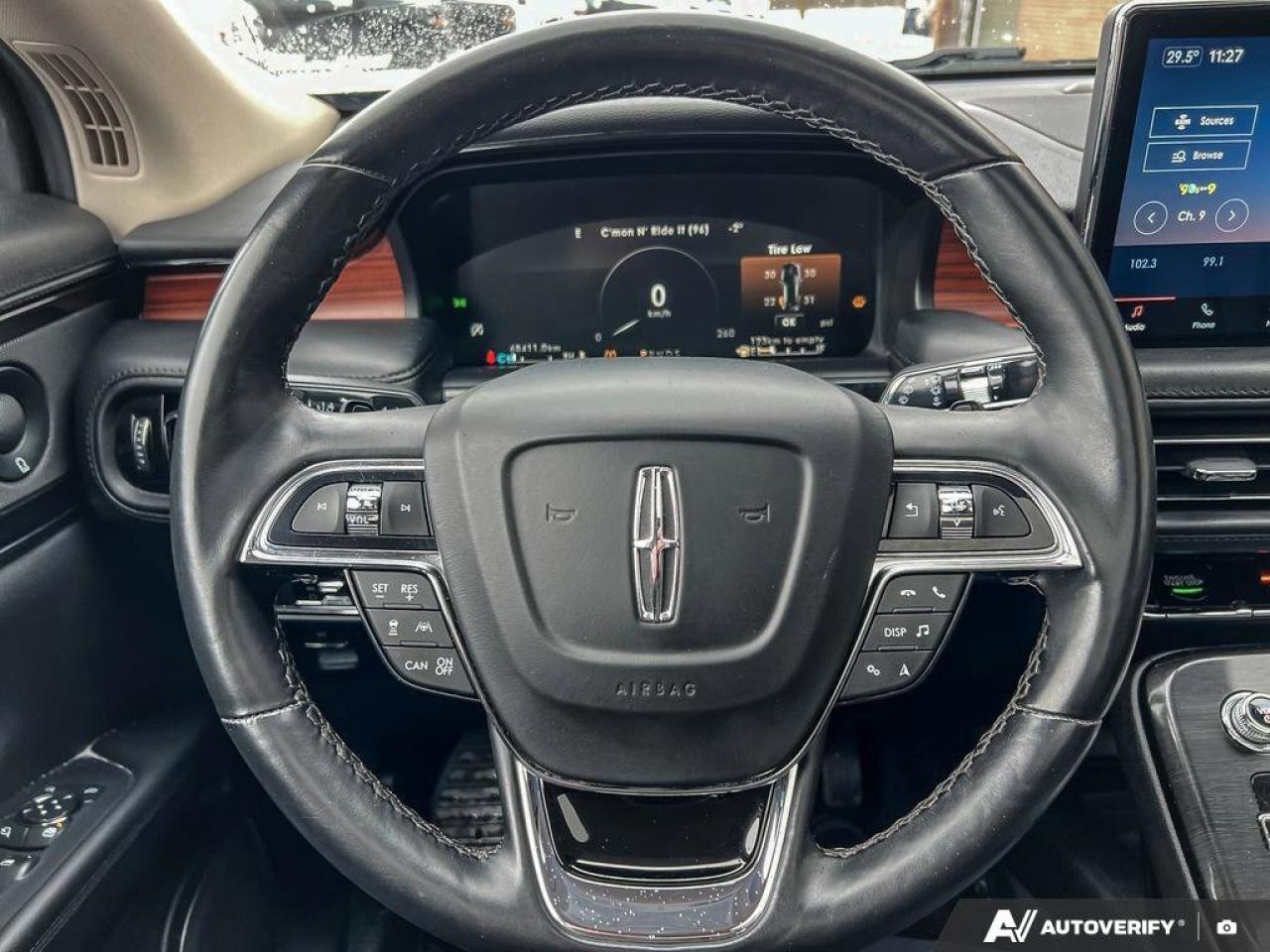 2022 Lincoln Nautilus Reserve   LEATHER   MOONROOF   TRAILER TOW PKG LEA Photo