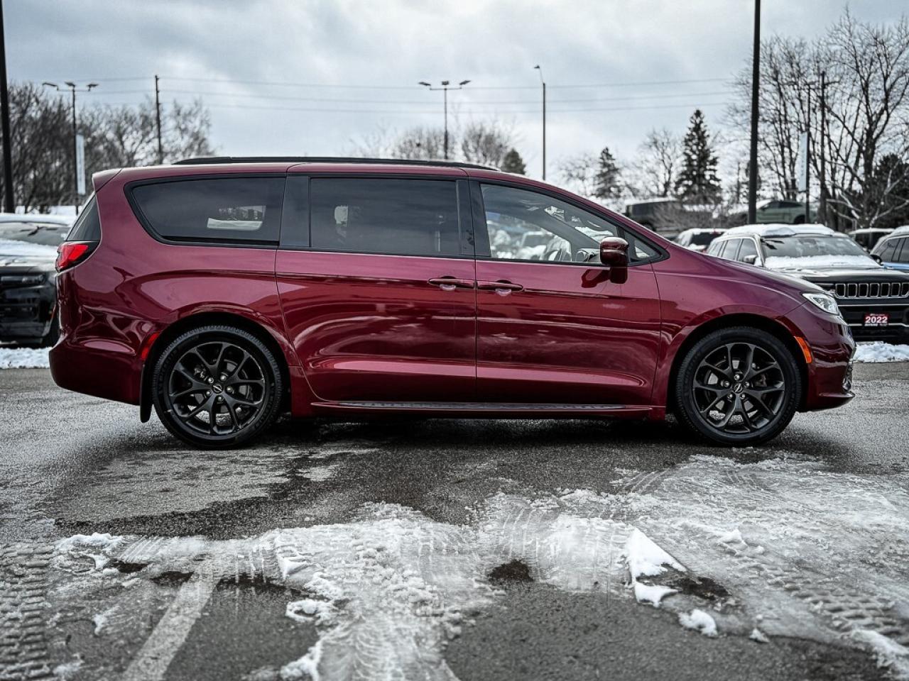 2021 Chrysler Pacifica Touring-L Plus   8 PASSENGER   S APPEARANCE   TOW Photo