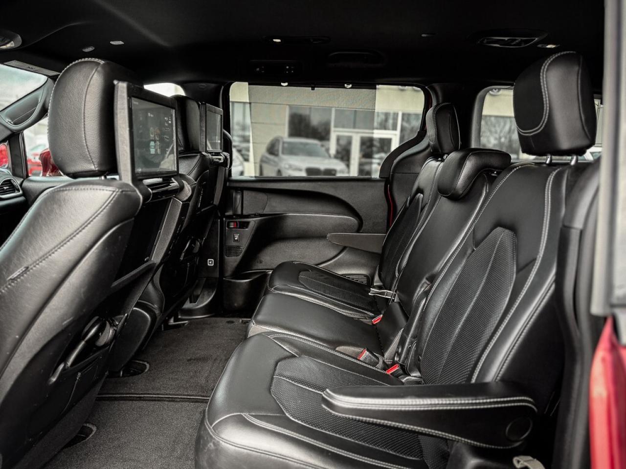 2021 Chrysler Pacifica Touring-L Plus   8 PASSENGER   S APPEARANCE   TOW Photo