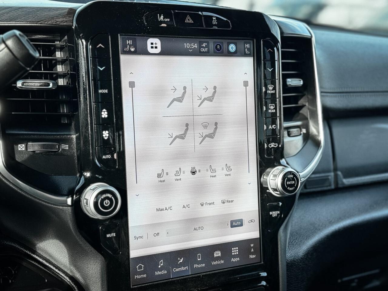 2025 RAM 3500 Laramie   CREW   DUALLY   5TH WHEEL PREP   LEVEL 1 Photo