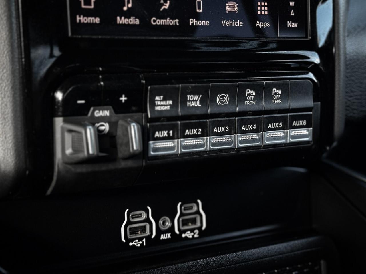 2025 RAM 3500 Laramie   CREW   DUALLY   5TH WHEEL PREP   LEVEL 1 Photo