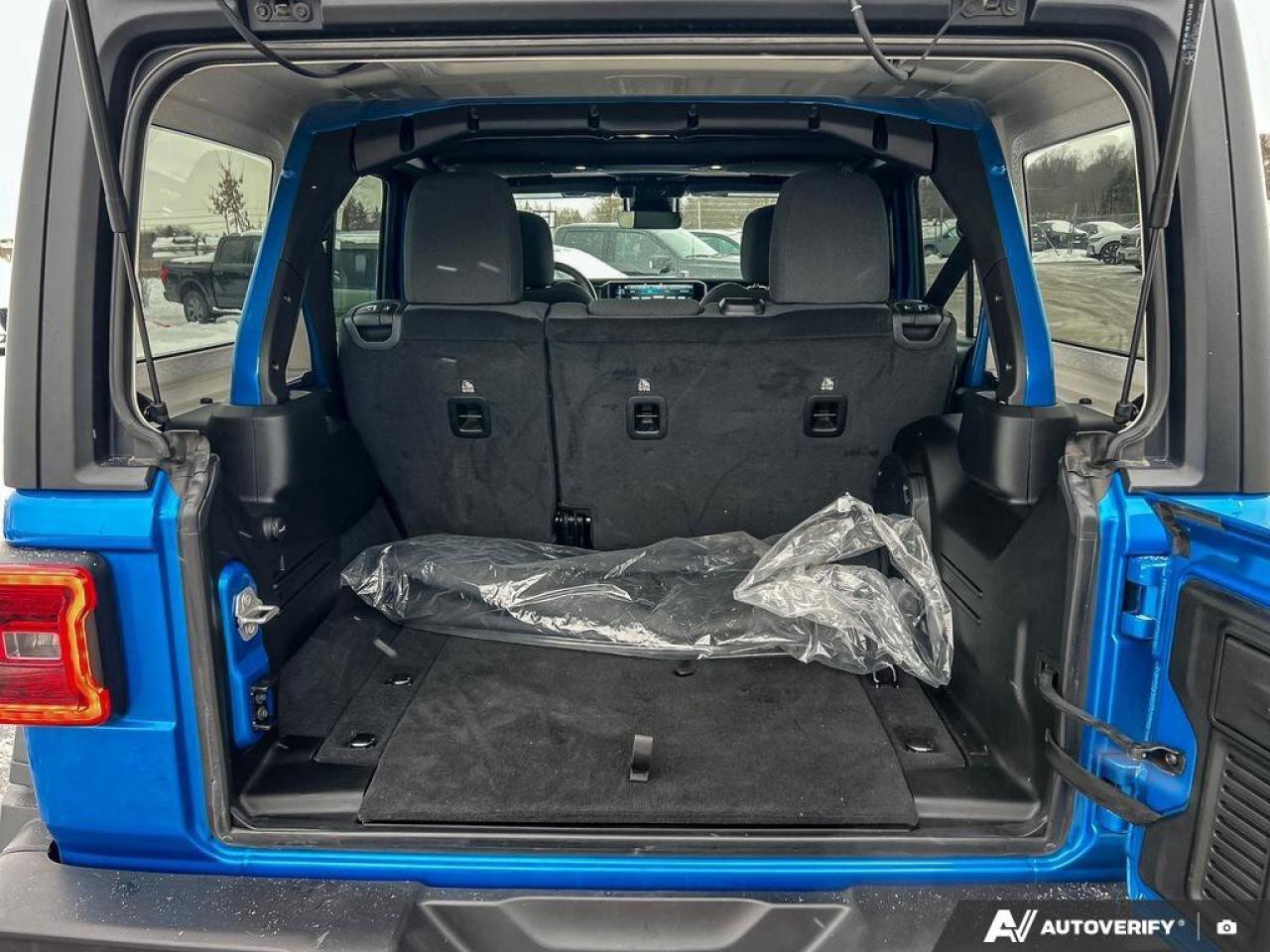 2024 Jeep Wrangler Rubicon   ONE OWNER   LOW KMS   HARD TOP ONE OWNER Photo