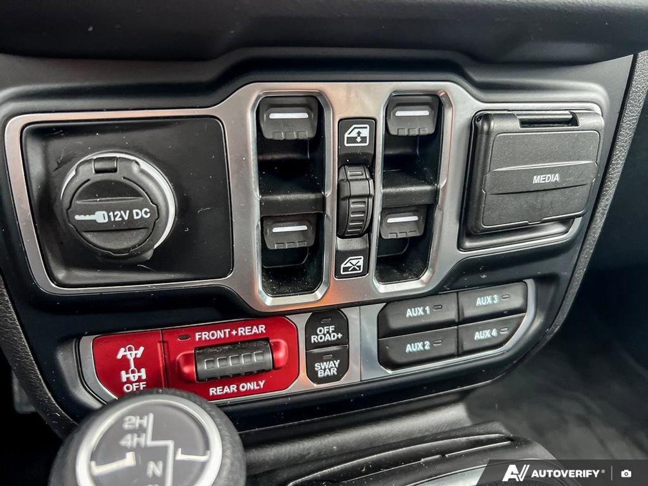 2024 Jeep Wrangler Rubicon   ONE OWNER   LOW KMS   HARD TOP Photo