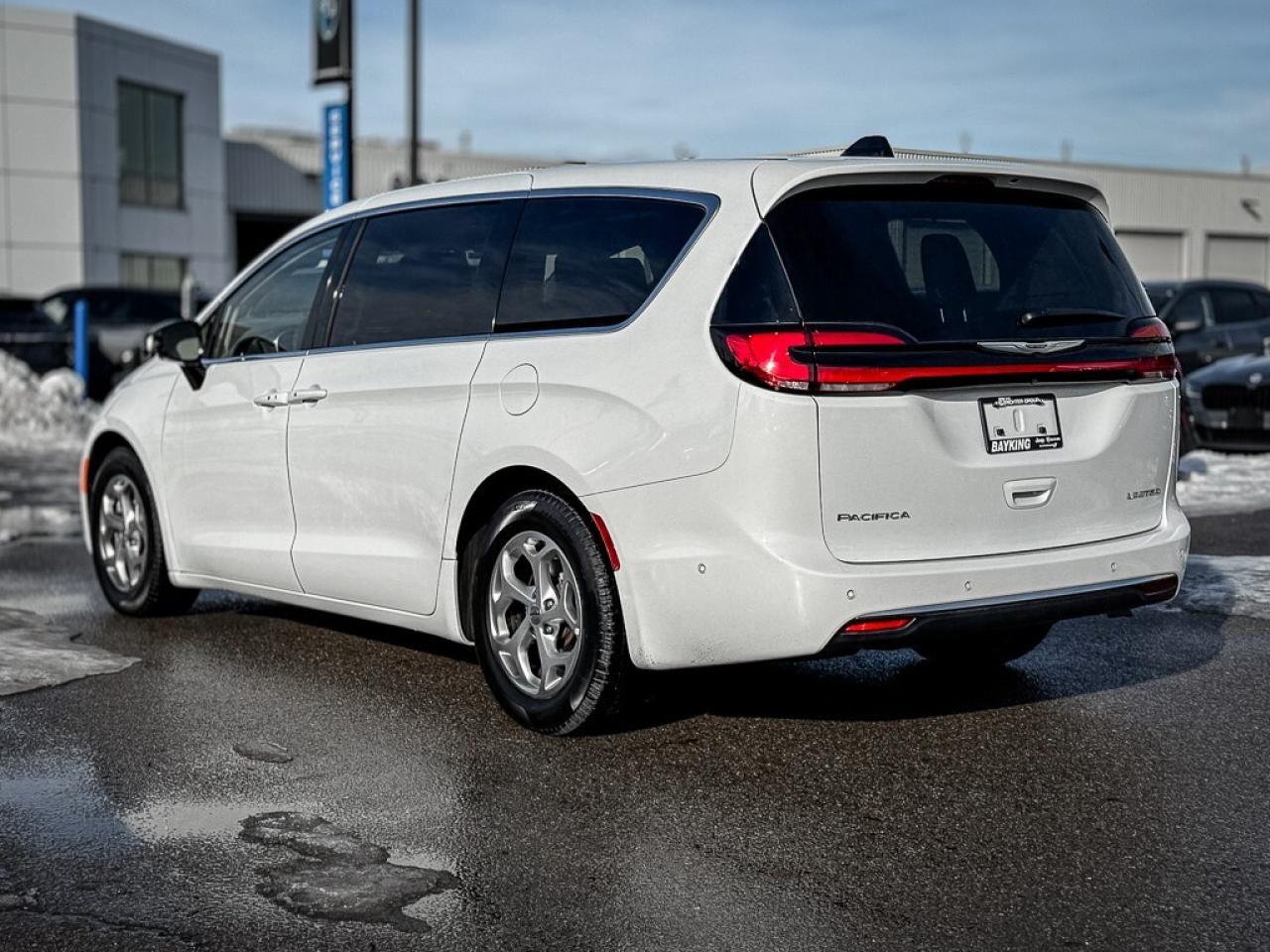 2024 Chrysler Pacifica Limited   360 CAM   DUAL DVD   PWR DOORS   PANO RO Photo