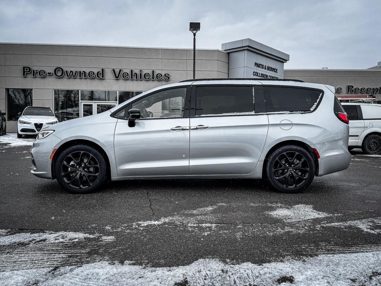 2024 Chrysler Pacifica Limited   S APPEARANCE PKG   DUAL DVD   360 CAM Photo