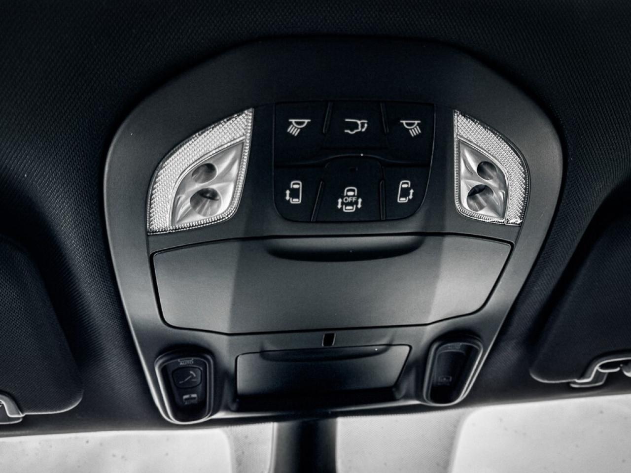 2024 Chrysler Pacifica Limited   S APPEARANCE PKG   DUAL DVD   360 CAM Photo