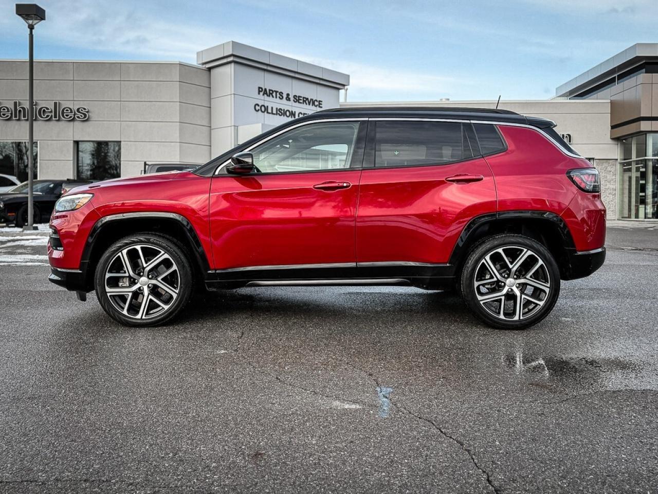 2024 Jeep Compass Limited   ELITE EXTERIOR GROUP   PANO ROOF   ALPIN Photo