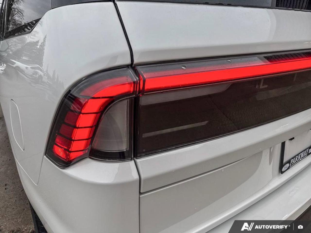 2025 Lincoln Navigator Reserve   Demo Unit   DEMO   LTHR   HVY DUTY TRL T Photo