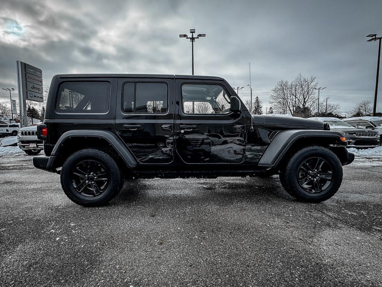 2021 Jeep WRANGLER UNLIMITED Sport   ALTITUDE   REMOTE START   ALPINE AUDIO   C Photo3