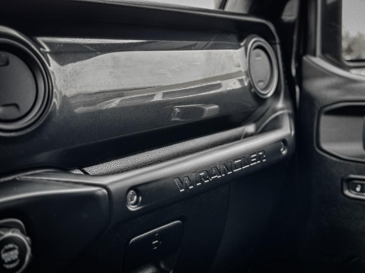 2021 Jeep WRANGLER UNLIMITED Sport   ALTITUDE   REMOTE START   ALPINE AUDIO   C Photo