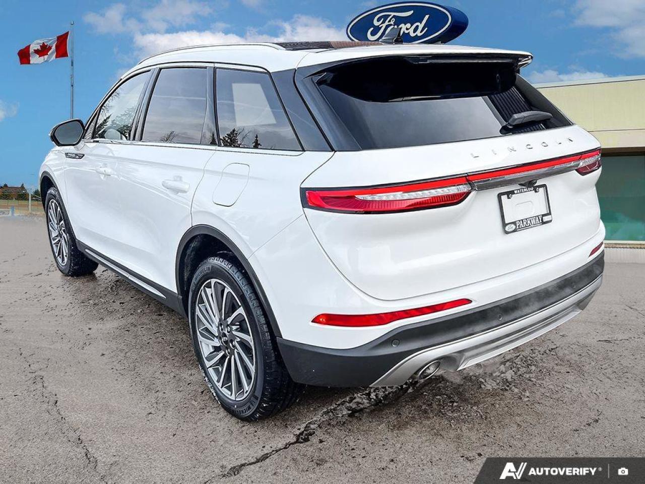 2024 Lincoln Corsair Reserve   ONE OWNER   MOONROOF   LTHR ONE OWNER Photo