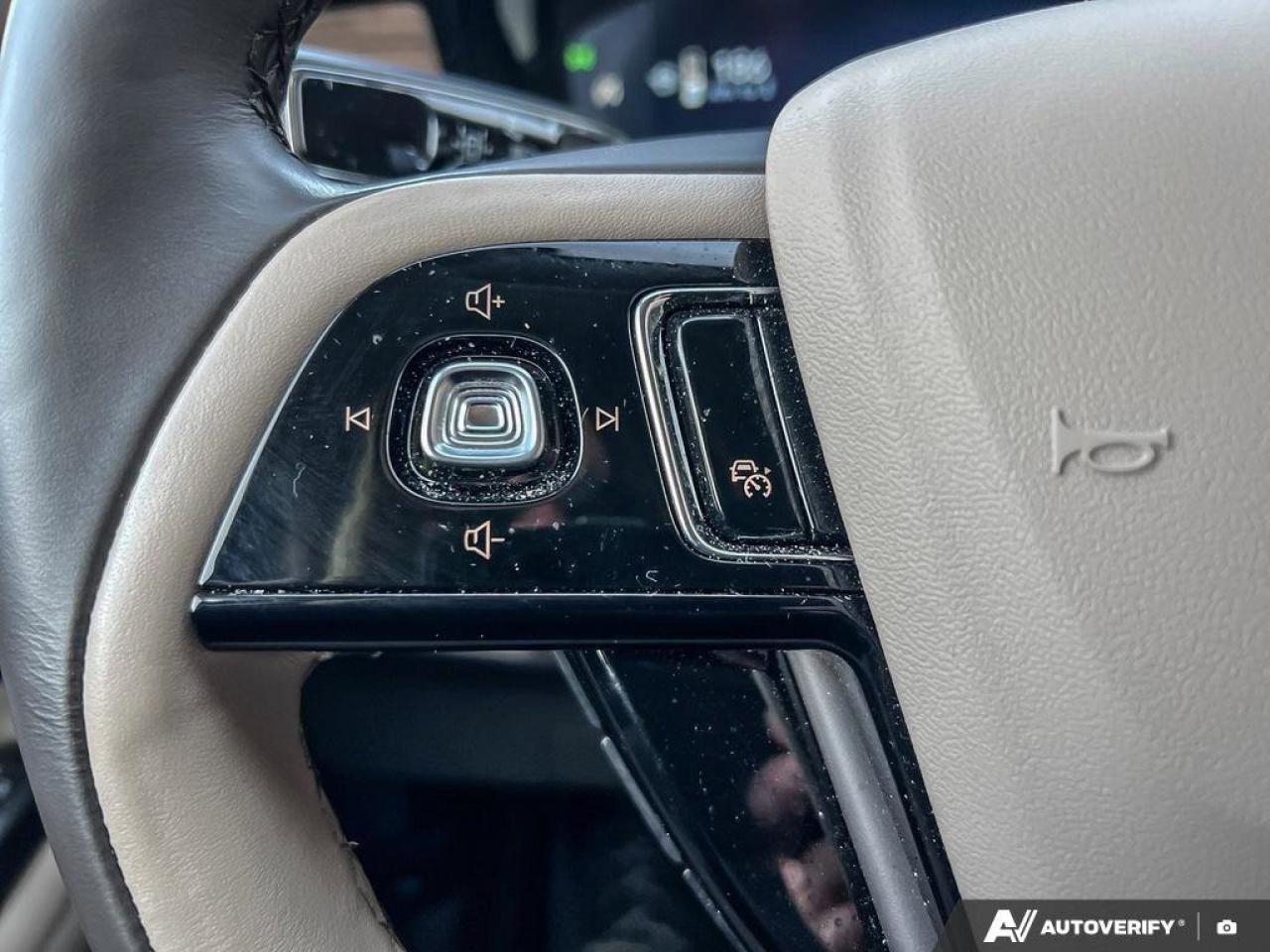 2024 Lincoln Corsair Reserve   ONE OWNER   MOONROOF   LTHR ONE OWNER Photo