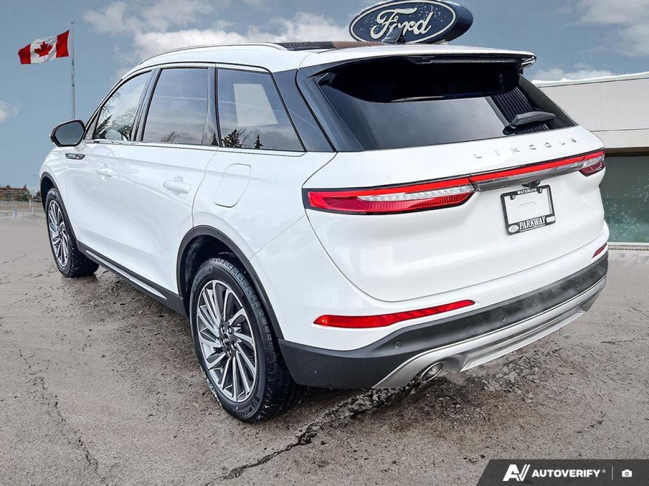 2024 Lincoln Corsair Reserve   ONE OWNER   MOONROOF   LTHR ONE OWNER Photo