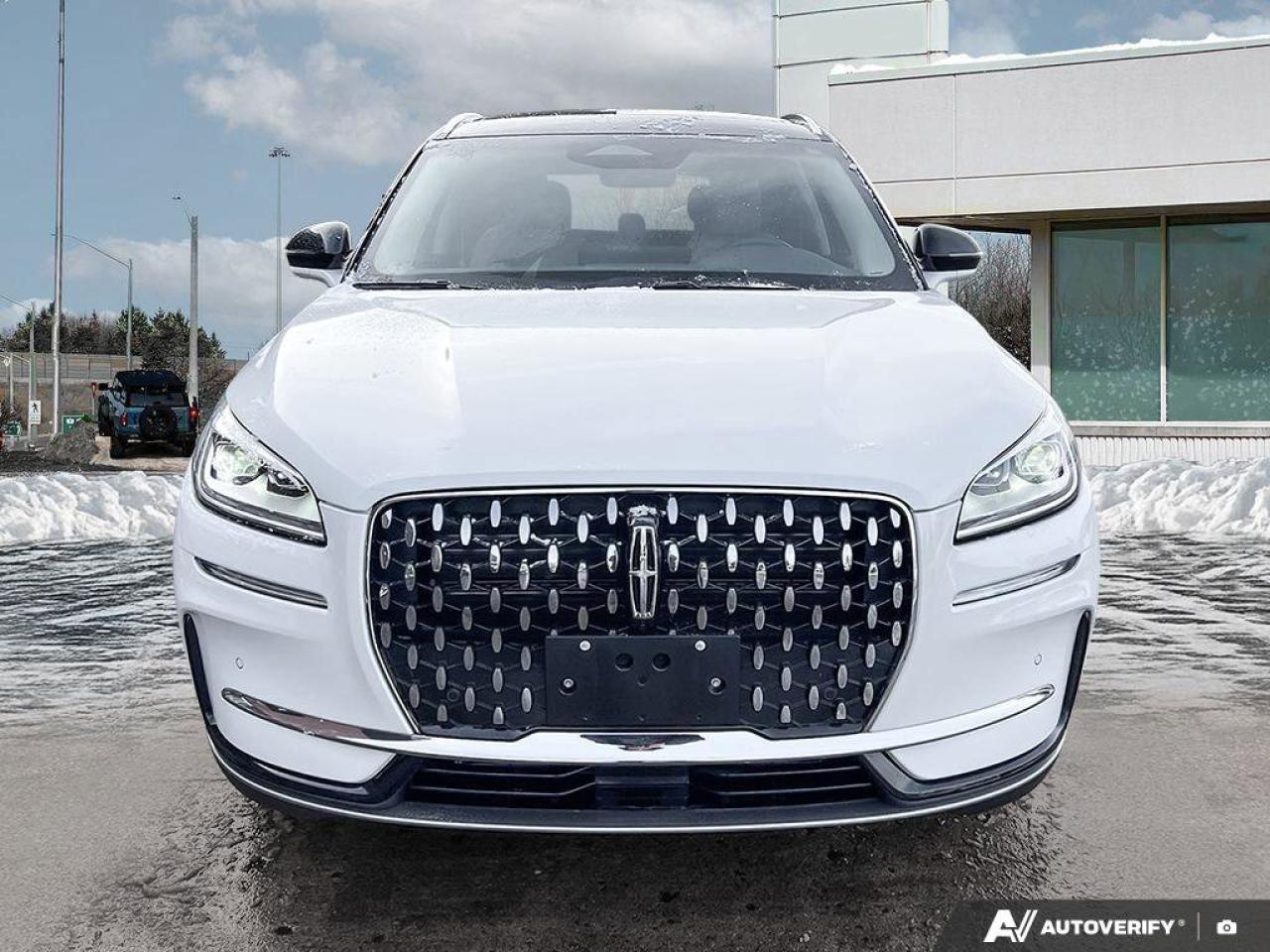 2024 Lincoln Corsair Reserve   ONE OWNER   MOONROOF   LTHR ONE OWNER Photo2