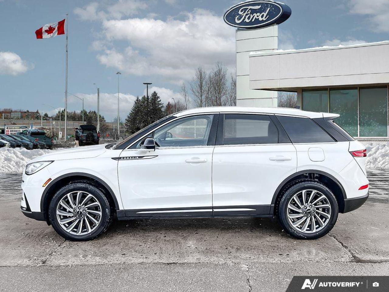 2024 Lincoln Corsair Reserve   ONE OWNER   MOONROOF   LTHR ONE OWNER Photo3