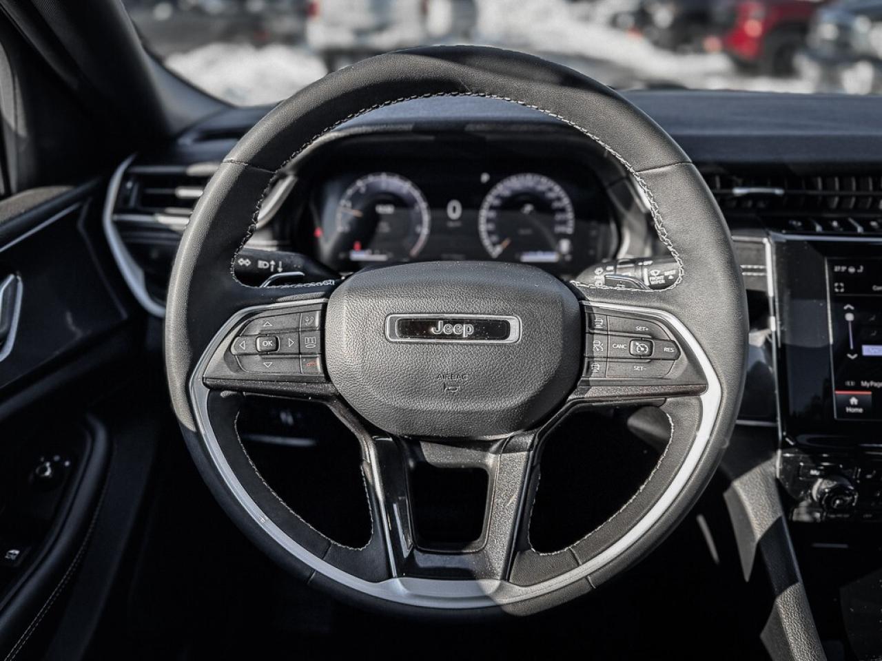 2023 Jeep Grand Cherokee Laredo   ALTITUDE   REMOTE START   SUNROOF   HEATE Photo