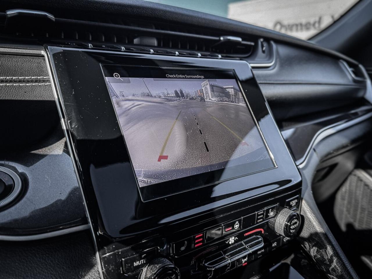 2023 Jeep Grand Cherokee Laredo   ALTITUDE   REMOTE START   SUNROOF   HEATE Photo