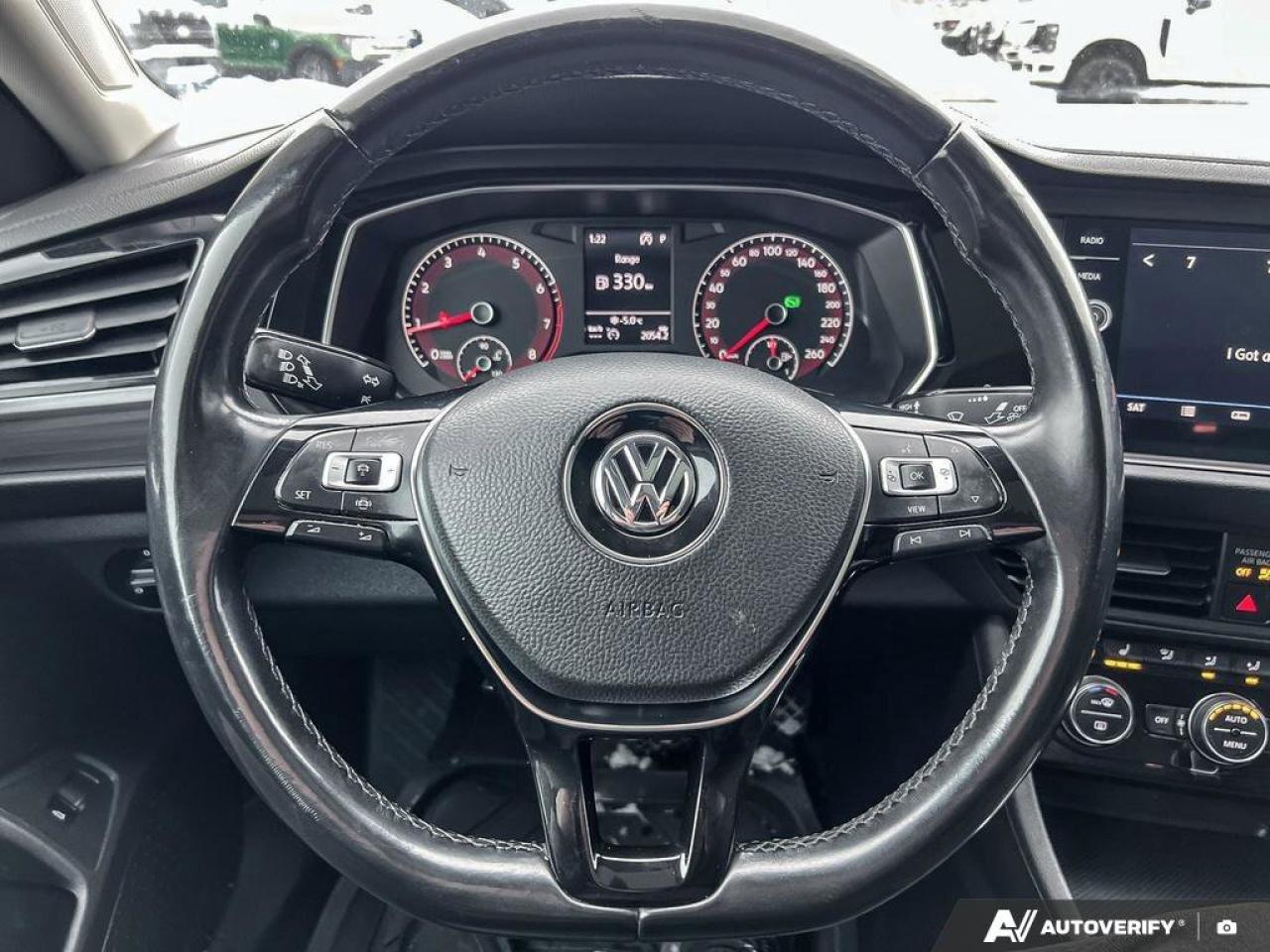 2019 Volkswagen Jetta LEATHER   MOONROOF   AUTOMATIC Photo