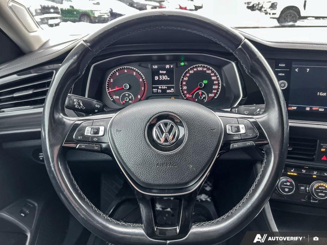2019 Volkswagen Jetta LEATHER   MOONROOF   AUTOMATIC Photo