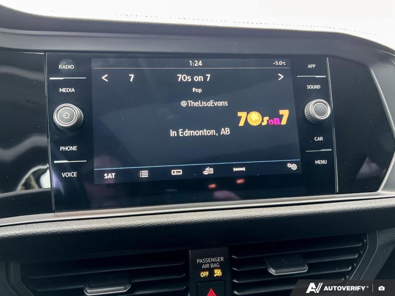 2019 Volkswagen Jetta LEATHER   MOONROOF   AUTOMATIC Photo