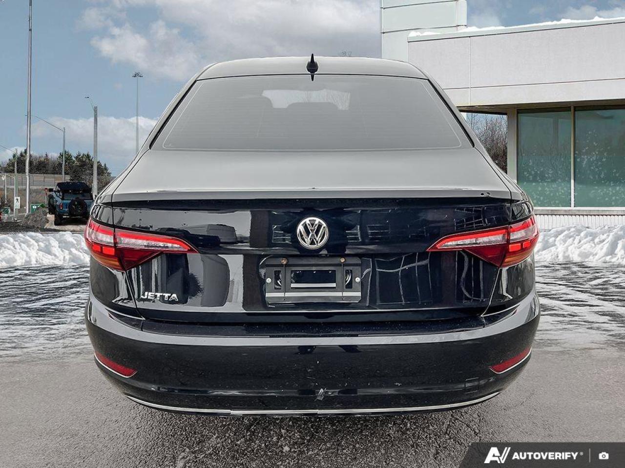 2019 Volkswagen Jetta LEATHER   MOONROOF   AUTOMATIC Photo