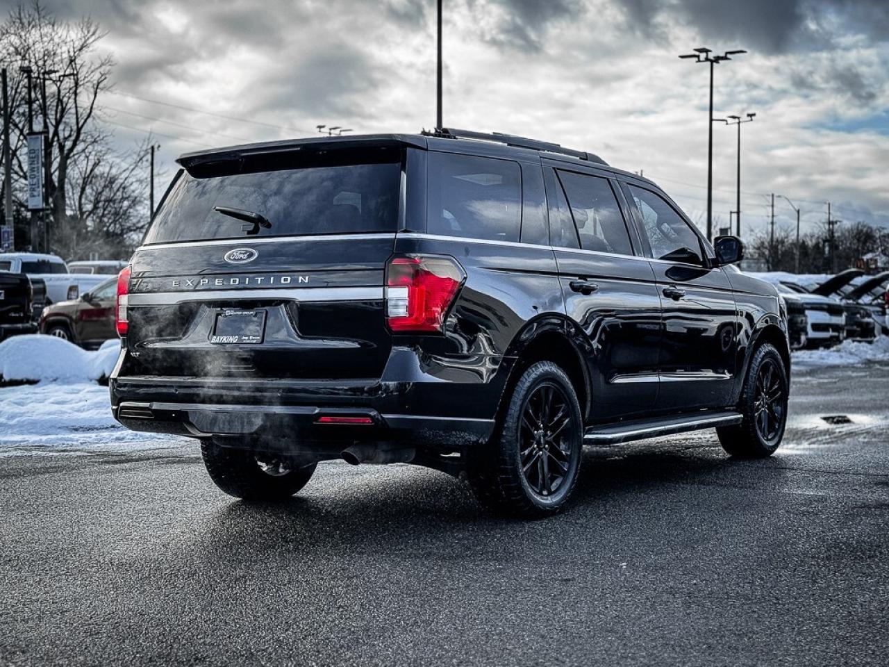 2023 Ford Expedition XLT   12 DISPLAY   PANO ROOF   REMOTE START   BLIN Photo4