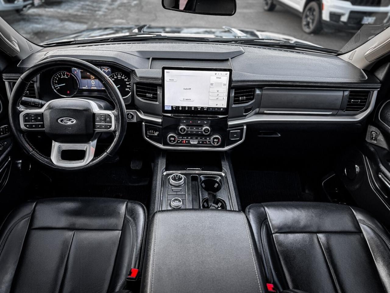 2023 Ford Expedition XLT   12 DISPLAY   PANO ROOF   REMOTE START   BLIN Photo