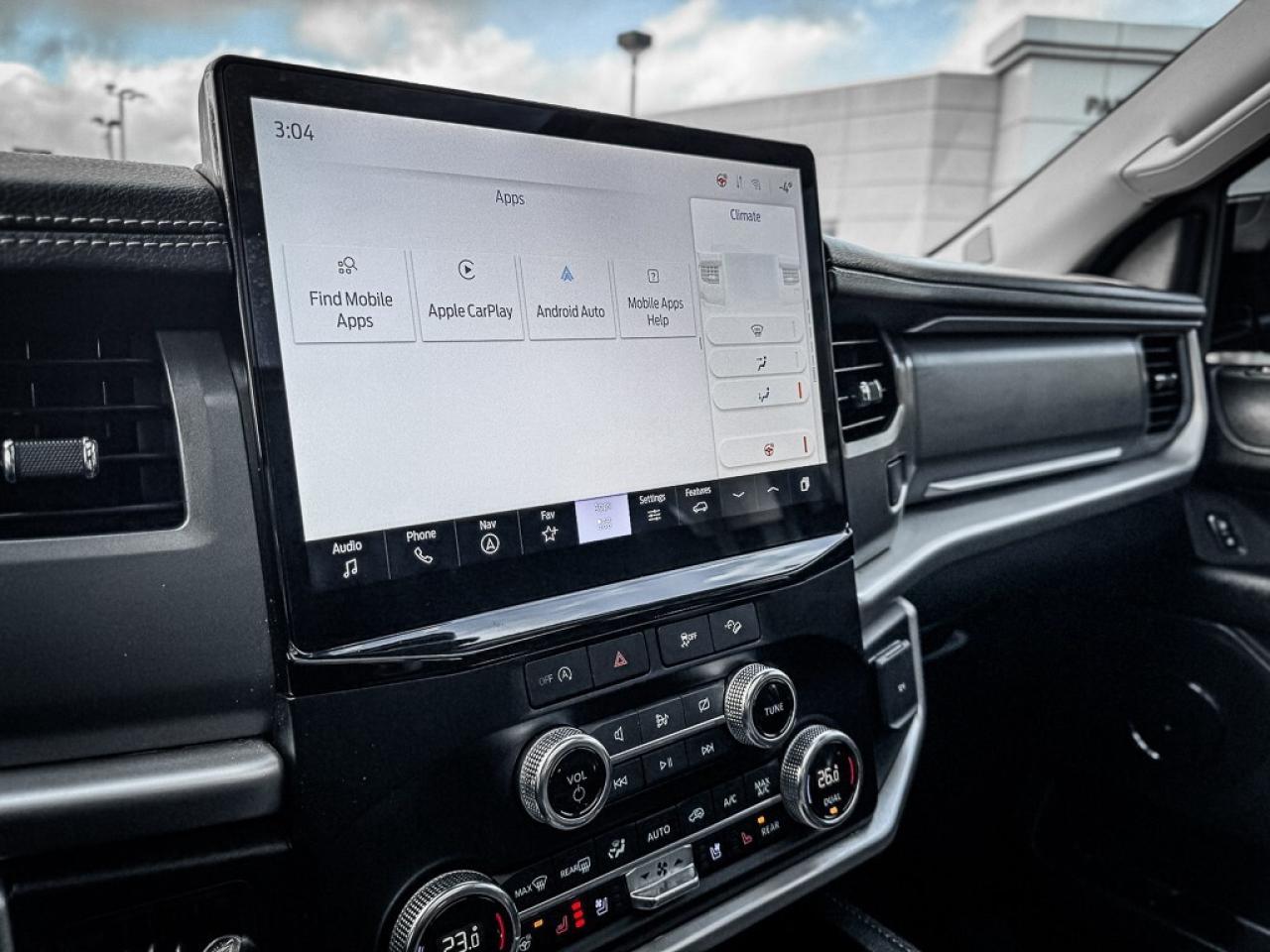 2023 Ford Expedition XLT   12 DISPLAY   PANO ROOF   REMOTE START   BLIN Photo