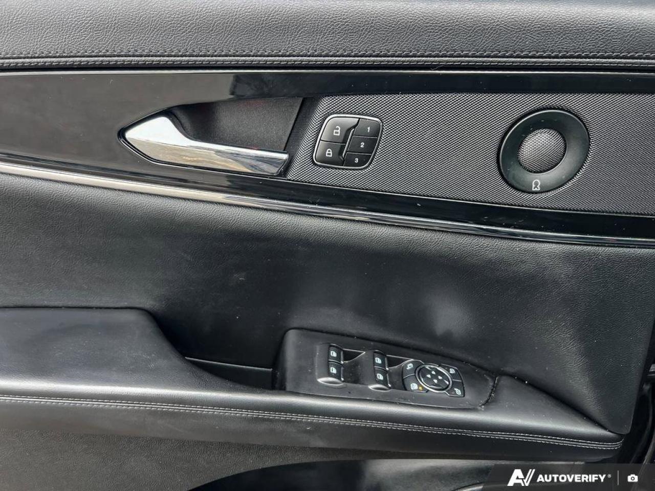 2023 Lincoln Nautilus Reserve   ONE OWNER   2.7L V6   UTILITY PKG ONE OW Photo