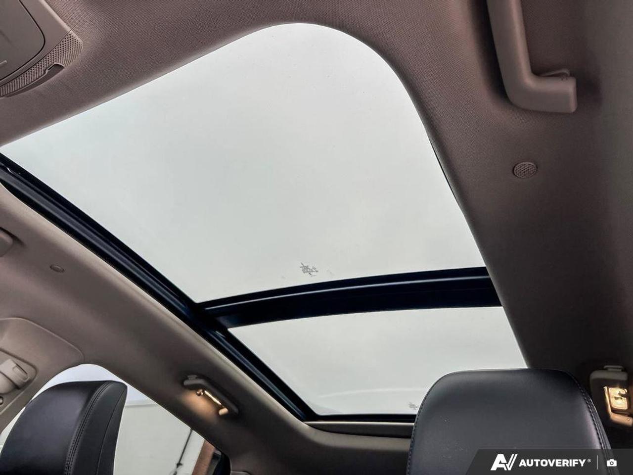 2023 Lincoln Nautilus Reserve   ONE OWNER   2.7L V6   UTILITY PKG Photo