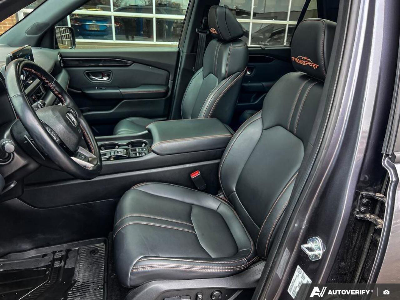 2024 Honda Pilot ONE OWNER   LEATHER   MOONROOF Photo