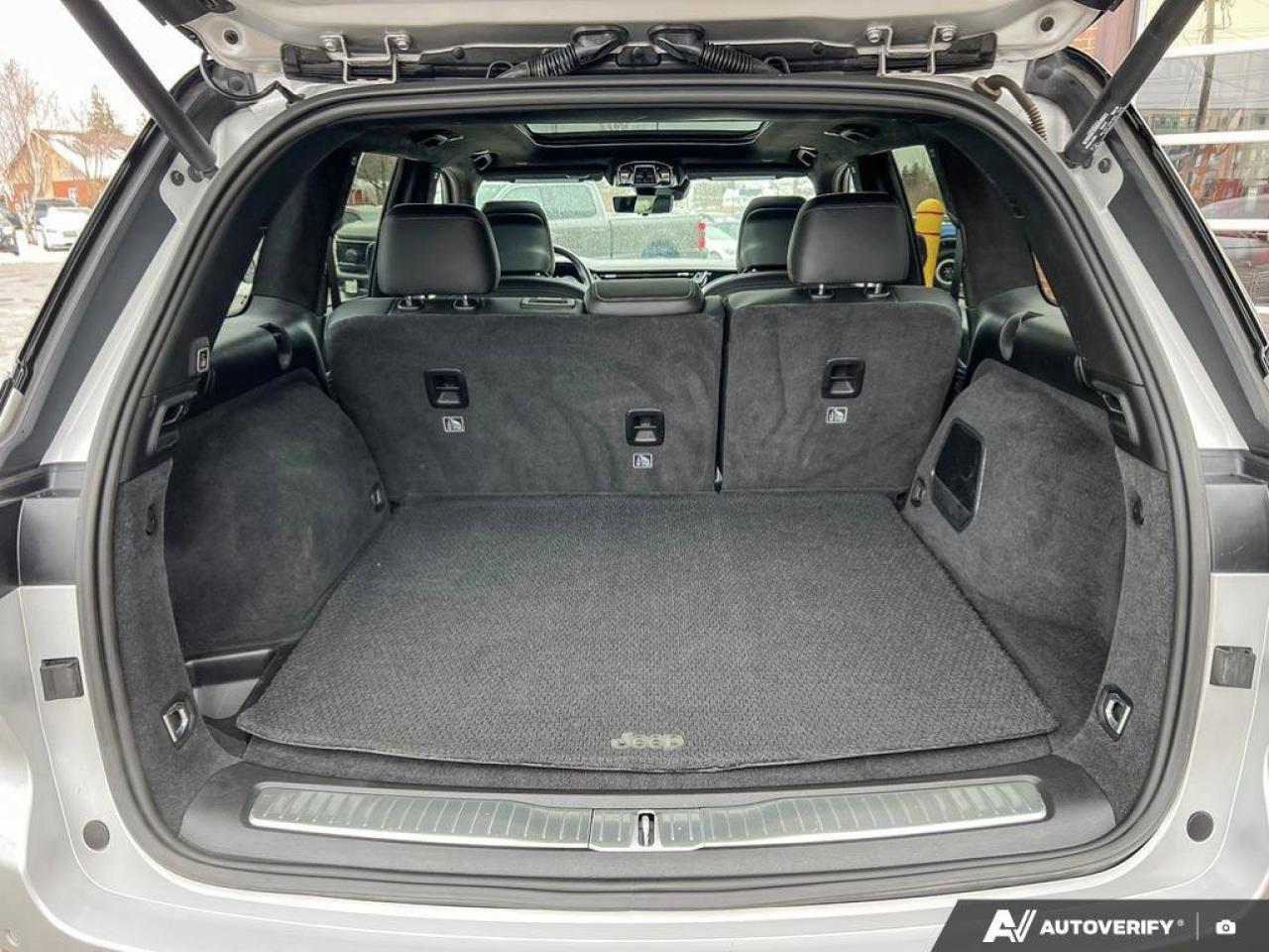 2022 Jeep Grand Cherokee MOONROOF   NAV   MASSAGE SEATS Photo