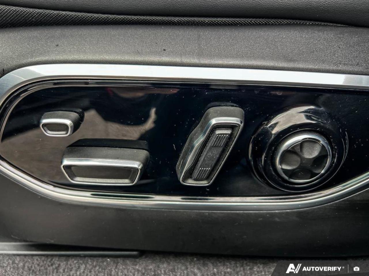 2022 Jeep Grand Cherokee MOONROOF   NAV   MASSAGE SEATS Photo