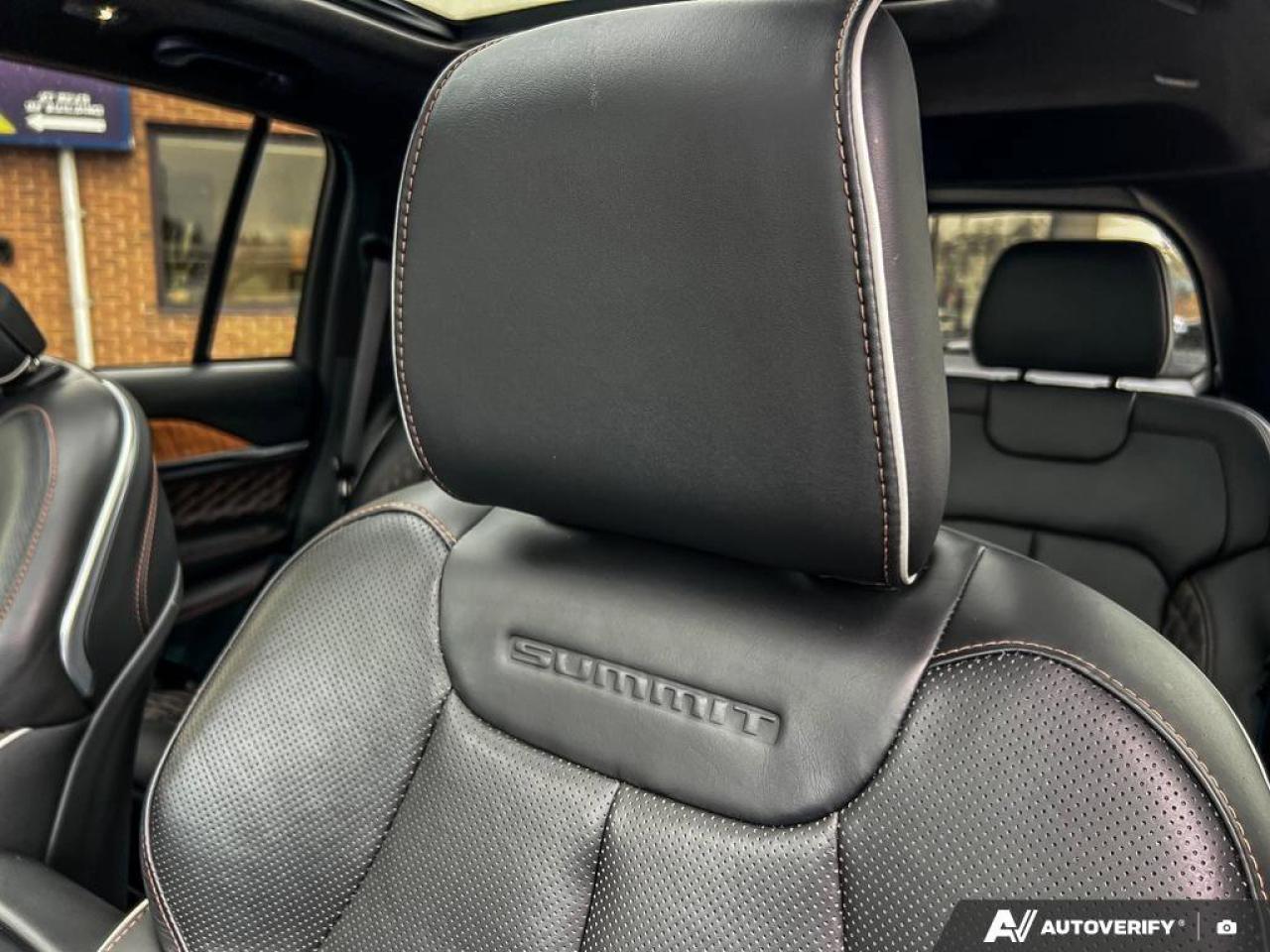 2022 Jeep Grand Cherokee MOONROOF   NAV   MASSAGE SEATS Photo