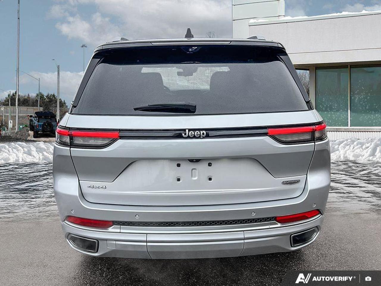 2022 Jeep Grand Cherokee MOONROOF   NAV   MASSAGE SEATS Photo