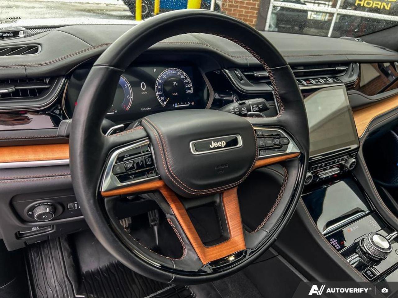 2022 Jeep Grand Cherokee MOONROOF   NAV   MASSAGE SEATS Photo