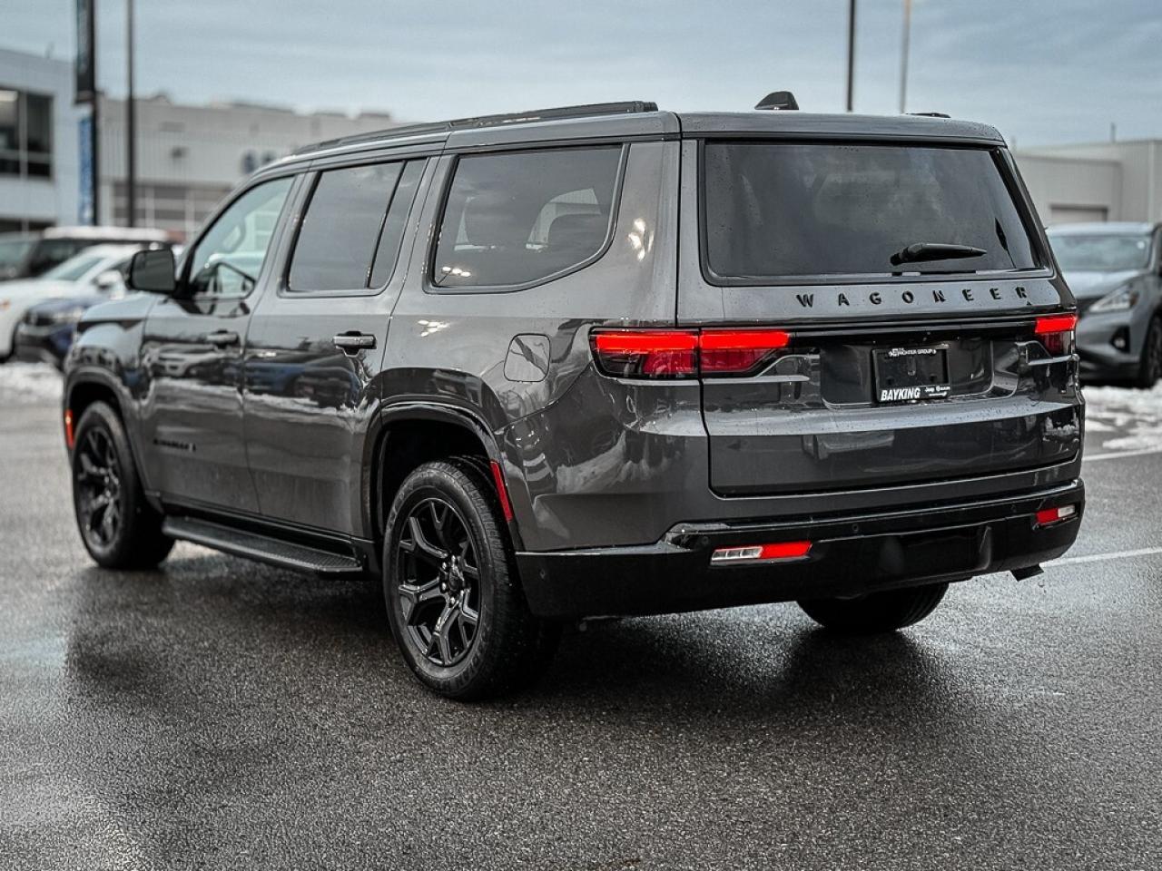 2024 Jeep Wagoneer Series II Carbide   SERIES 2   CARBIDE   PANO ROOF Photo