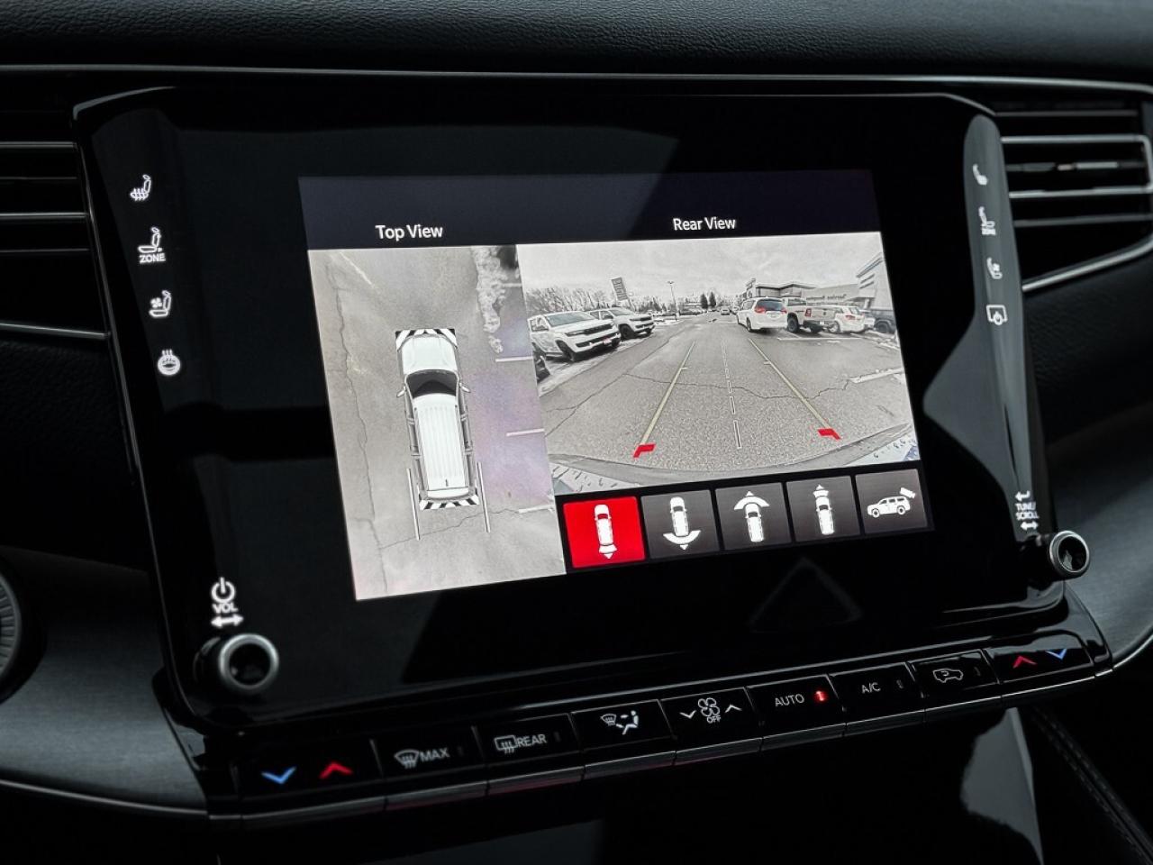 2024 Jeep Wagoneer Series II Carbide   SERIES 2   CARBIDE   PANO ROOF Photo