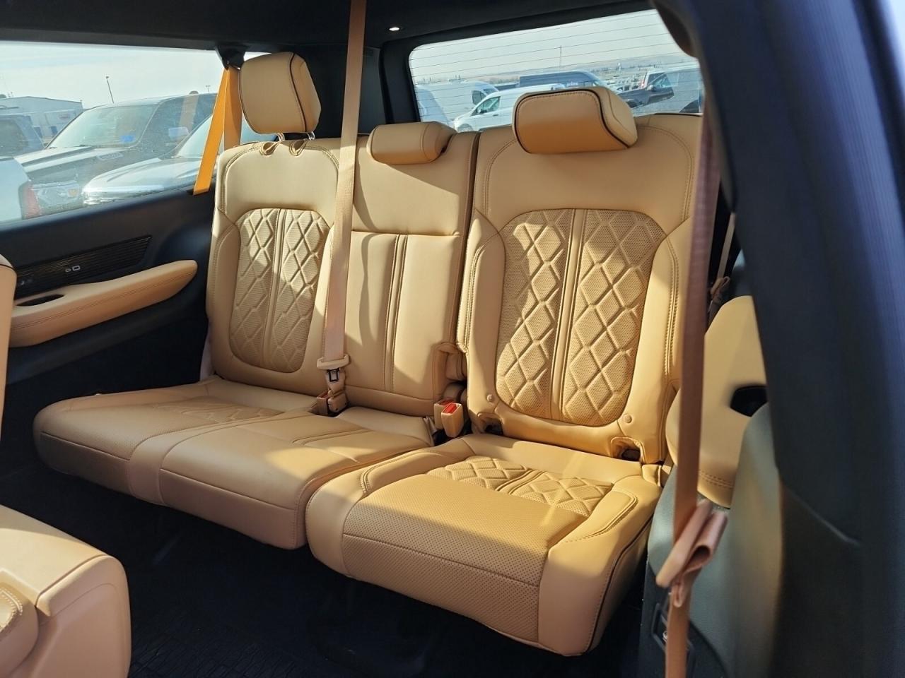 2025 Jeep Grand Wagoneer L Series III   SERIES 3   HEAVY DUTY TOW PKG   DUAL Photo