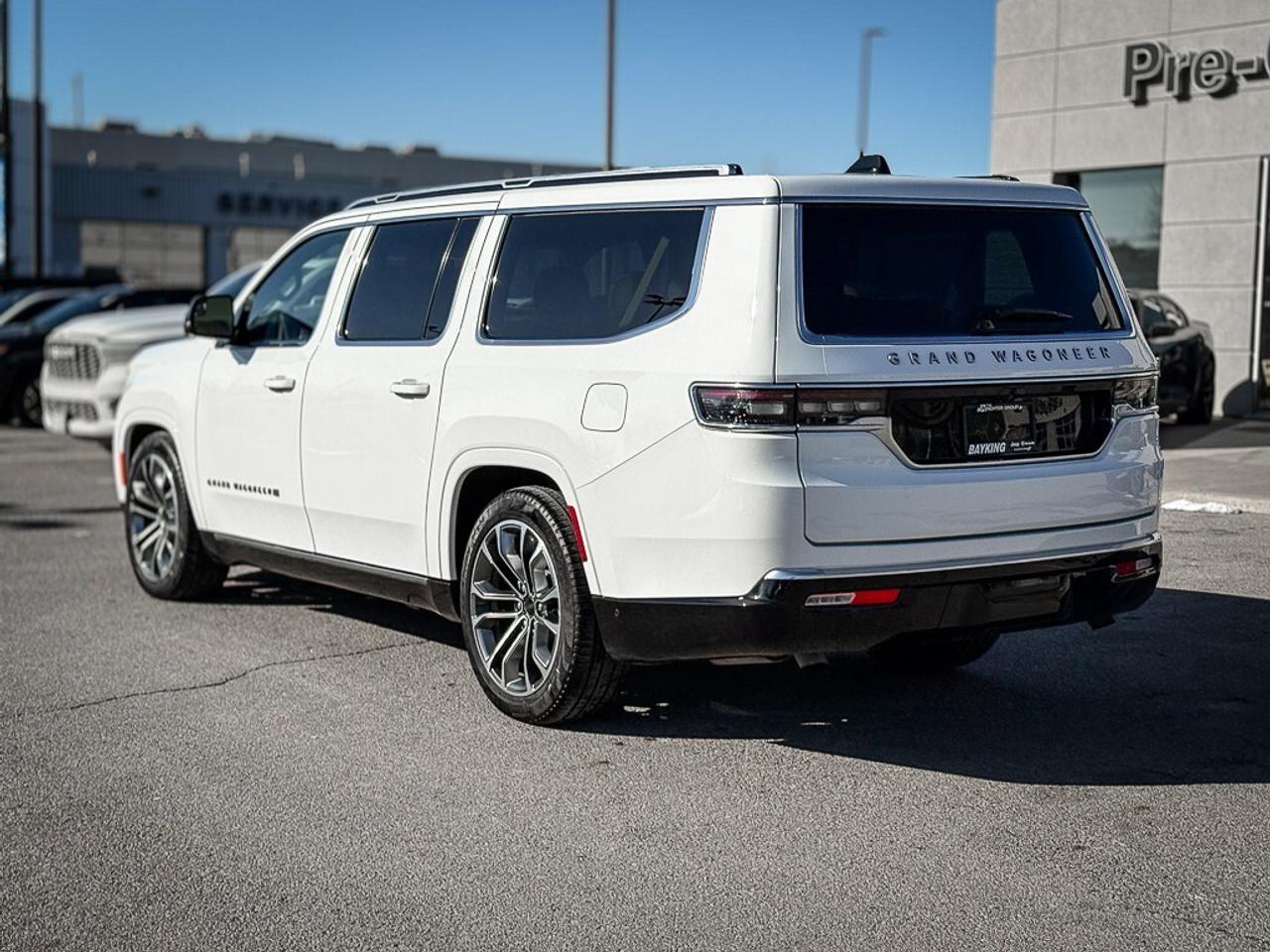 2025 Jeep Grand Wagoneer L Series III   SERIES 3   HEAVY DUTY TOW PKG   DUAL Photo