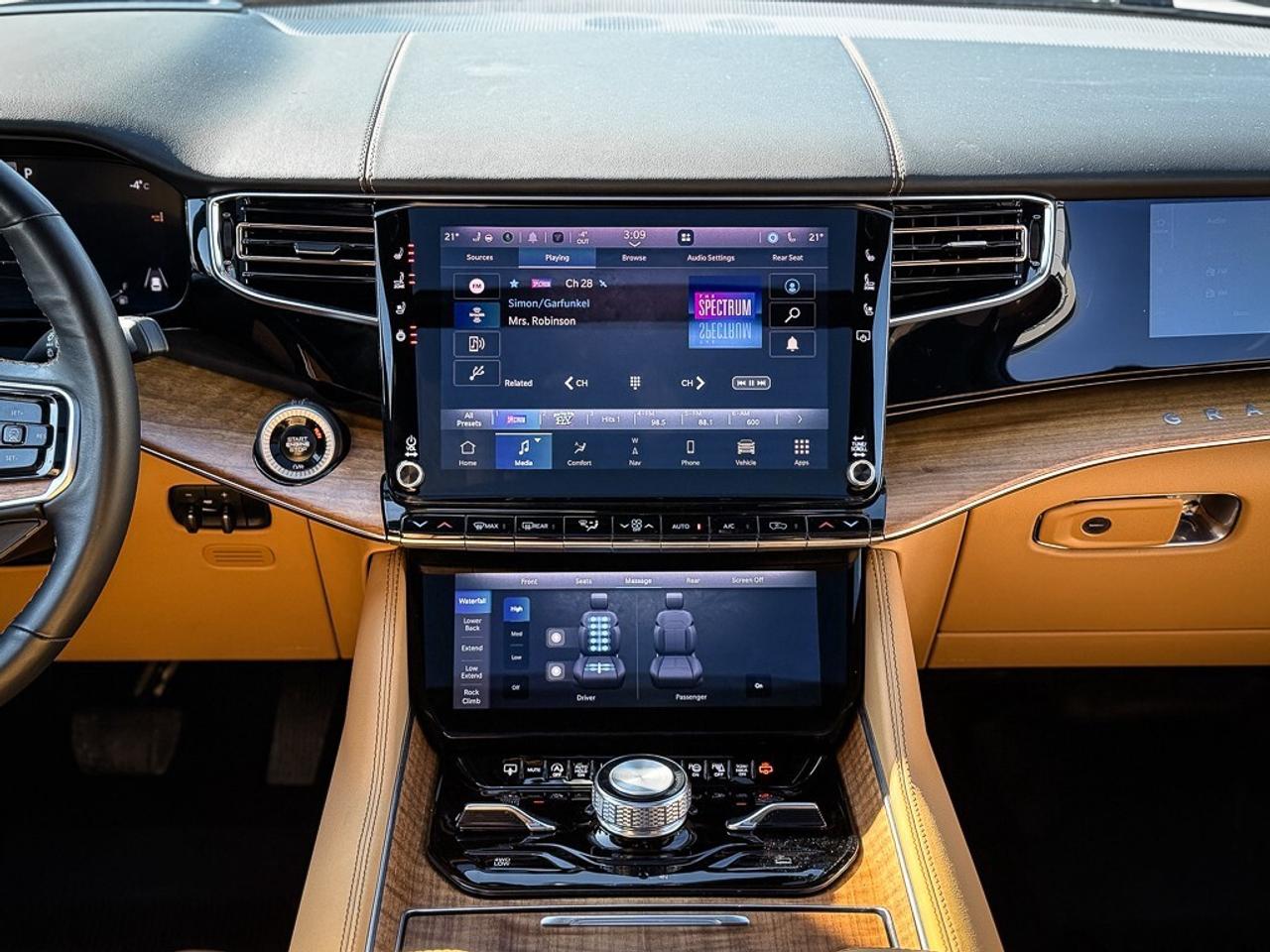 2025 Jeep Grand Wagoneer L Series III   SERIES 3   HEAVY DUTY TOW PKG   DUAL Photo