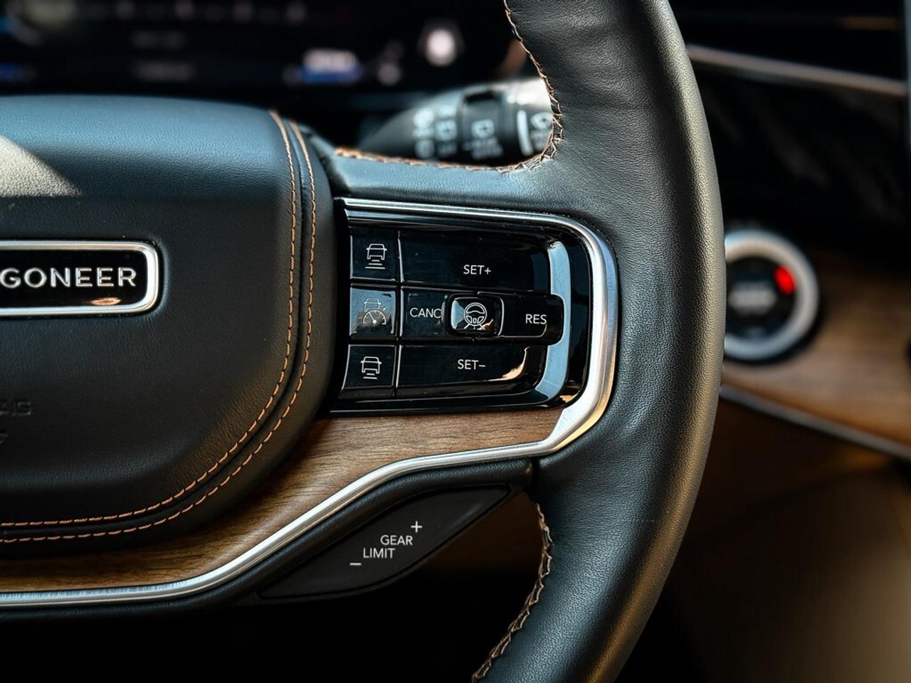 2025 Jeep Grand Wagoneer L Series III   SERIES 3   HEAVY DUTY TOW PKG   DUAL Photo