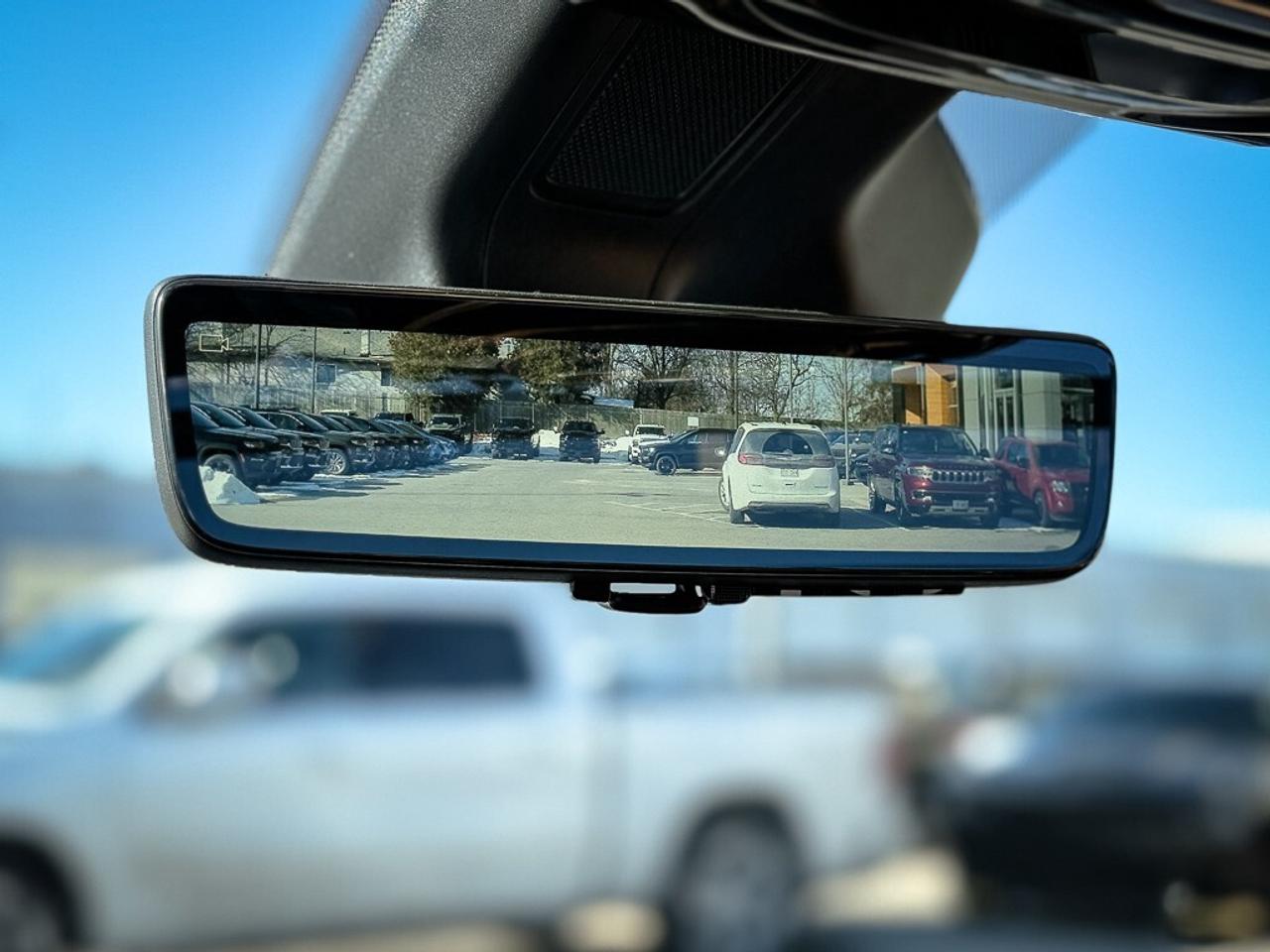 2025 Jeep Grand Wagoneer L Series III   SERIES 3   HEAVY DUTY TOW PKG   DUAL Photo