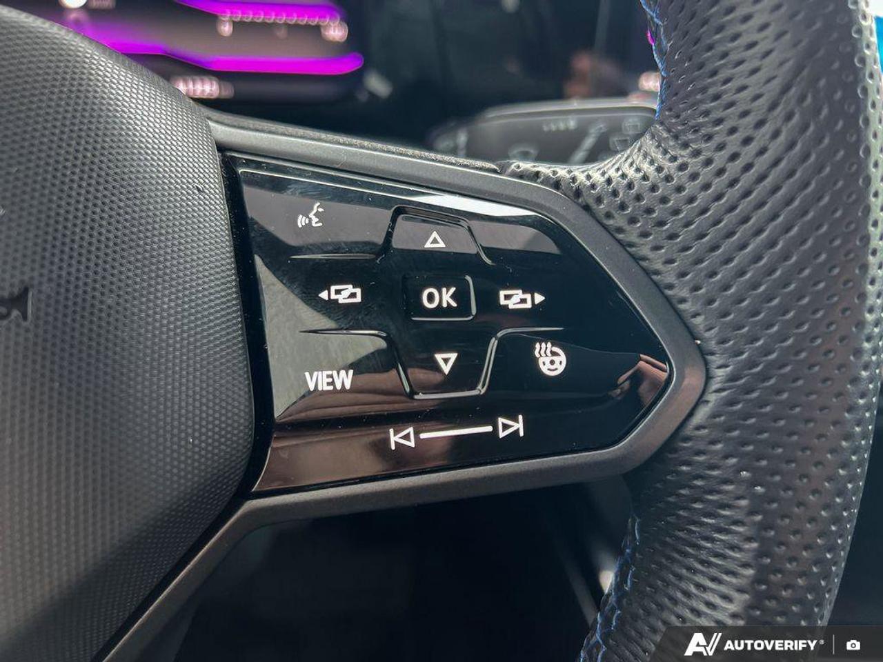 2024 Volkswagen Golf R ONE OWNER   SNOW TIRES   6 SPD MAN Photo