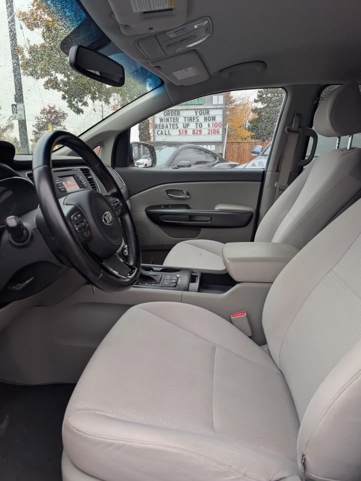 2016 Kia Sedona 4DR WGN LX Photo