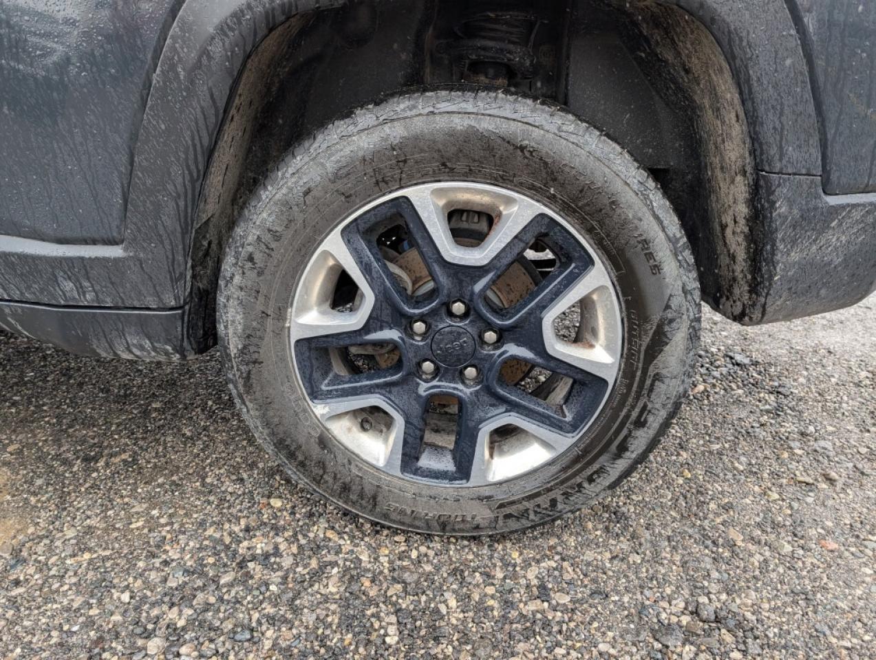 2018 Jeep Compass Trailhawk   NAVI  HTD SEATS & STEERING   CAMERA Photo